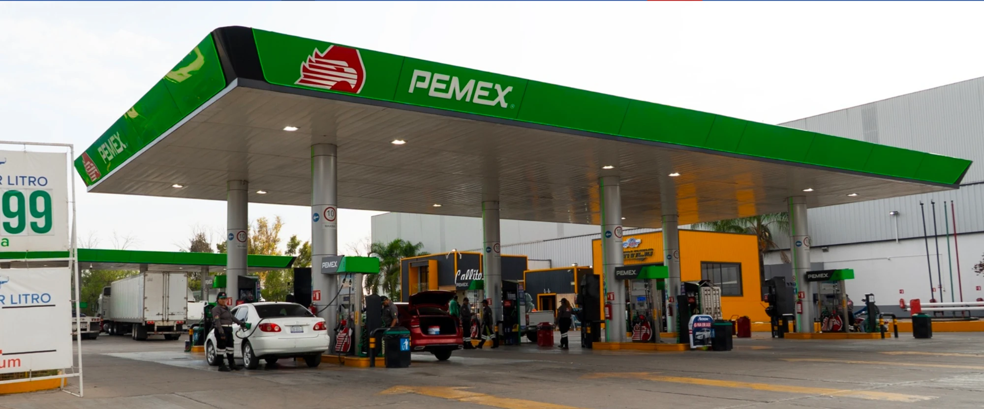 Estación de servicio Pemex Gas y Disel